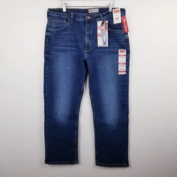 Wrangler Relaxed Boot Jeans NWT size 36x29
          
      NWT