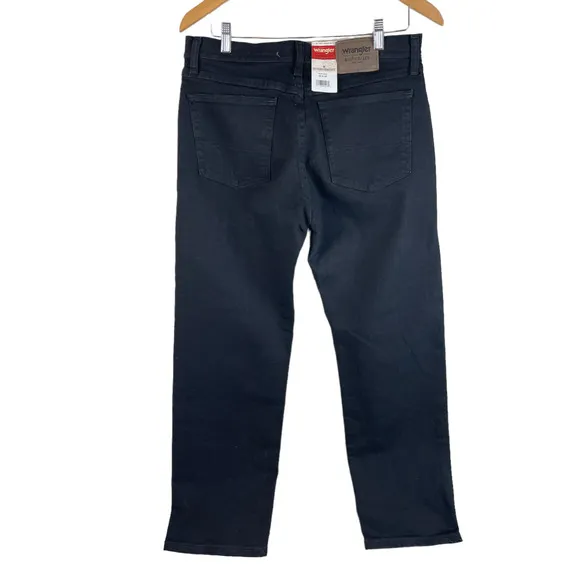 Wrangler Authentics Classic Jeans Mens 32 x 30 Black Denim Cotton Brand New
          
      NWT