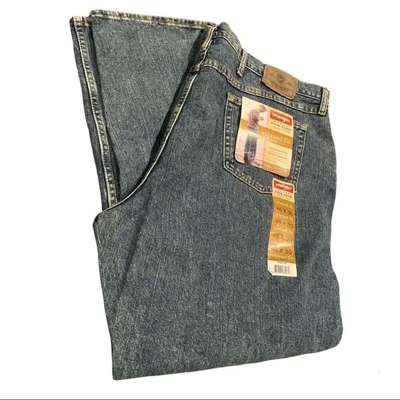 Wrangler  Relaxed Fit Jean Size 46/30
          
      NWT