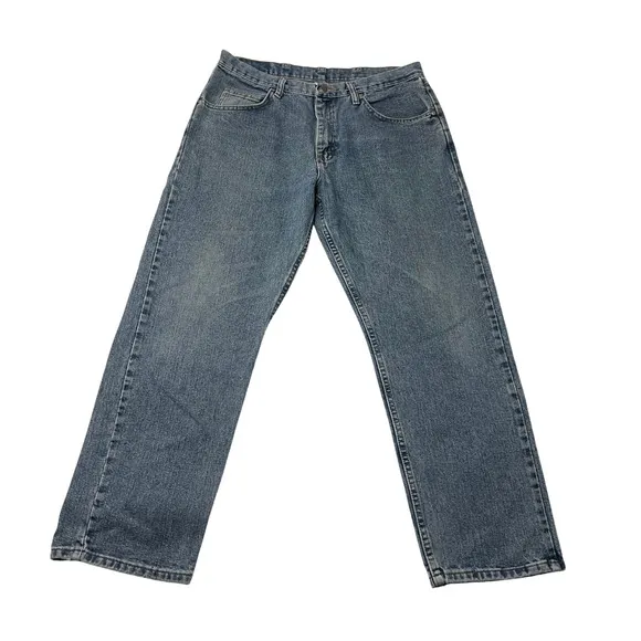Wrangler Relaxed Fit Jeans Size 34x30