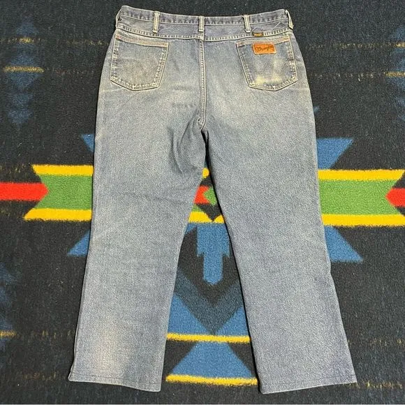 Vintage Wrangler Jeans (37 x 26) (Made in USA 🇺🇸) 👖 🤠