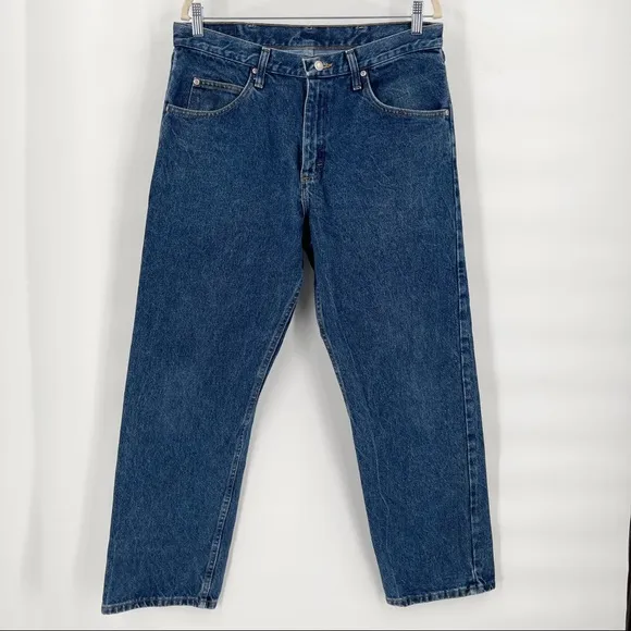 Wrangler Relaxed Fit Medium Wash Jeans Mens Size 34x30 Style# WPL6428
