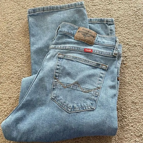 Wrangler Slim Straight Men’s Jeans Size 33x30