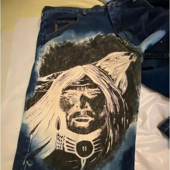 Wrangler, jeans, hand, painted Indian, chief grandson of Oak Ridge boys 38-29