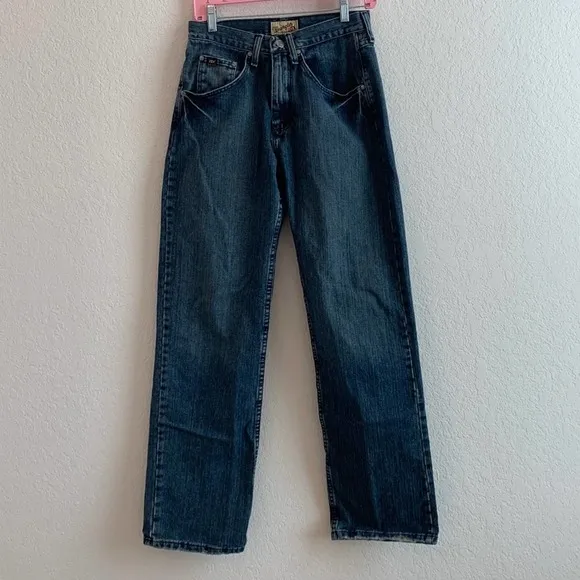 Wrangler 20x Denim Jeans Style 33 Extreme Relaxed Size 28x34 Dark Wash
