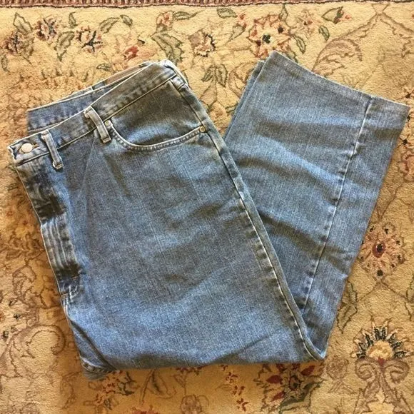 Wrangler Jeans Relaxed Fit 45x27” hemmed