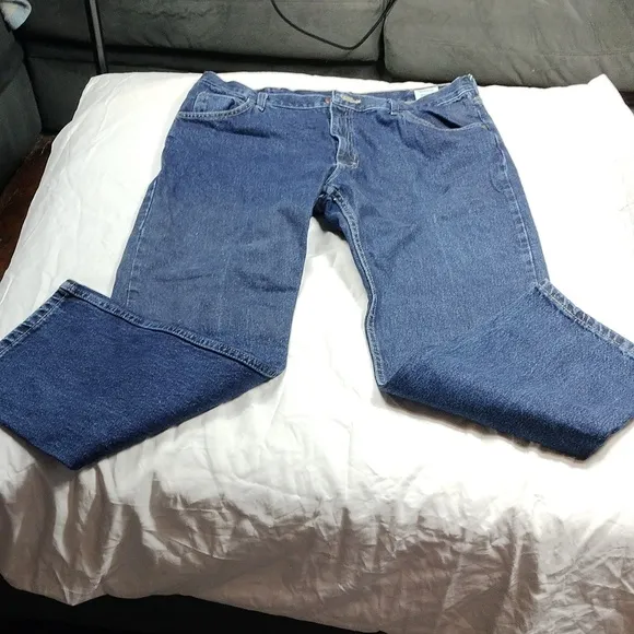 Wrangler men's jeans sized 38x30