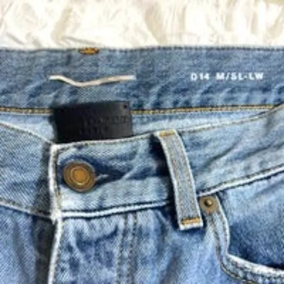 SAINT LAURENT PARIS Signature Ripped Knee Blue Jeans Denim 31x27