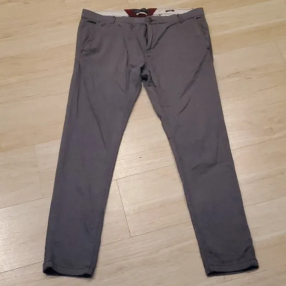 ZARA MEN  SILVER SLIM FIT