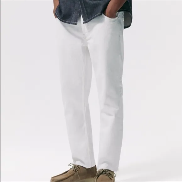Brand new Zara white jeans
          
      NWT