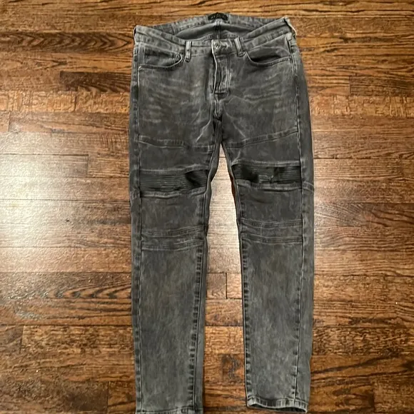 ZARA Men’s jeans size 32
