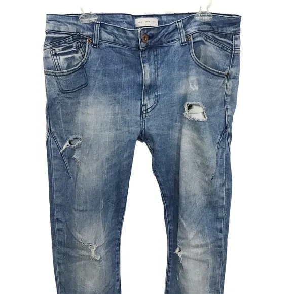 Zara Man Distressed Jeans 36