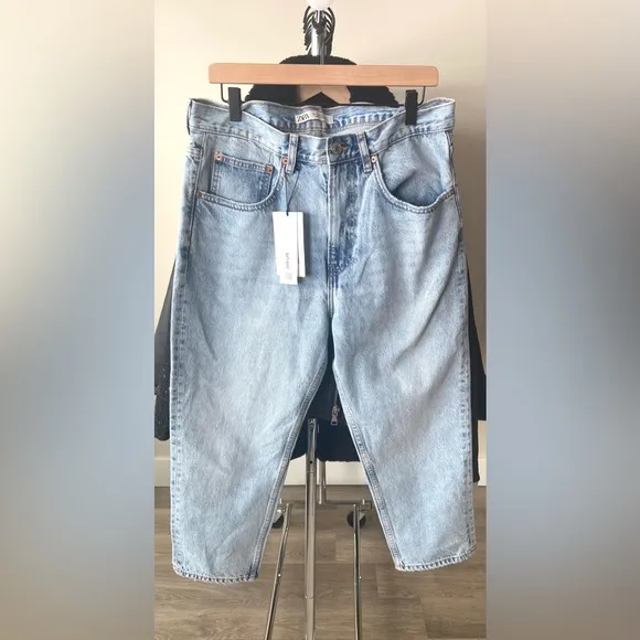 32 🔖 ZARA Men’s Loose Cropped Denim Jeans Light Wash 4365/315
          
      NWT