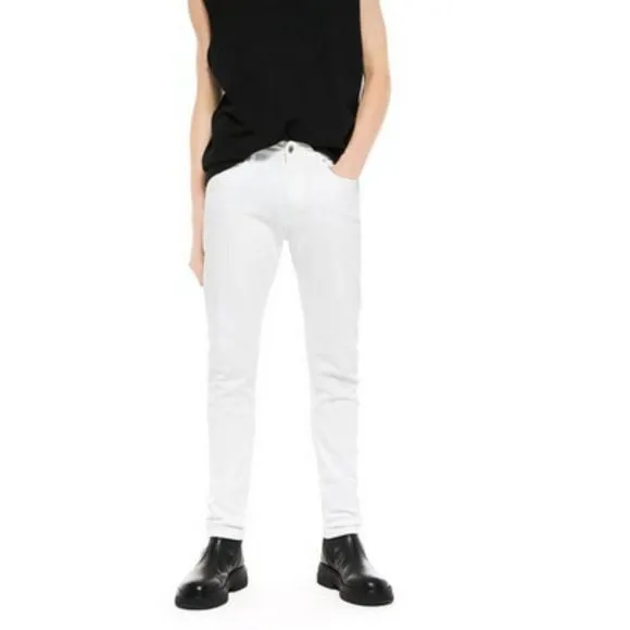 ZARA WHITE SKINNY JEANS
          
      NWT