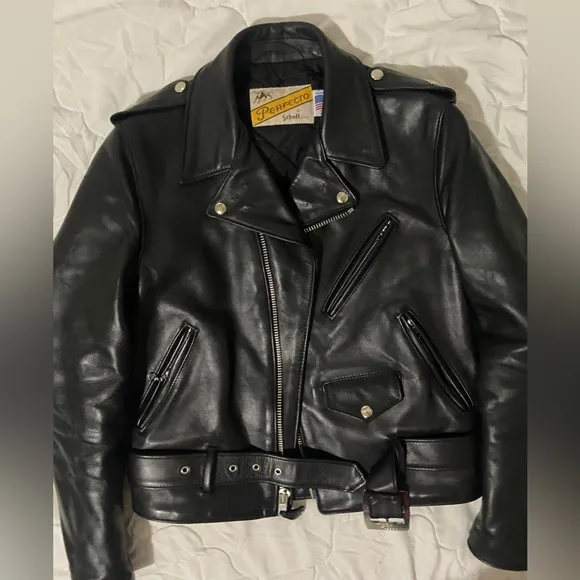 Schott perfecto leather jacket. Style 613 “One star”. Size 38