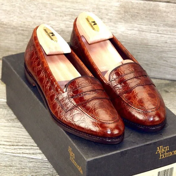 * NIB * $395 Allen Edmonds CHARLESTON Women's 8.5 B Brown Croc * add $15 Trees
          
      NWT