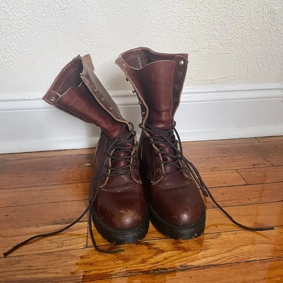 Chippewa Leather Vibram boots