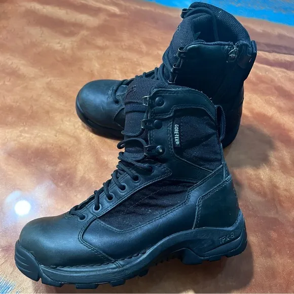 Danner Striker Torrent Gortex 6” Leather Side zip boots size 37