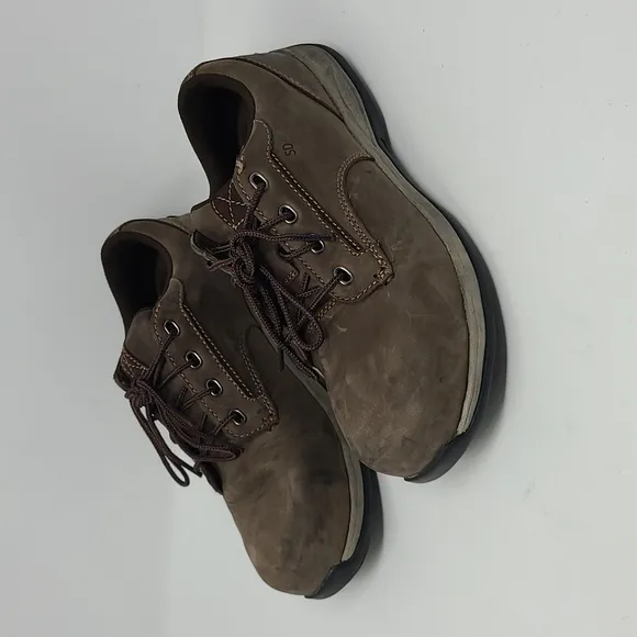 Red Wings Women's Comforpro Safety Toe Oxford Browm Size 8
