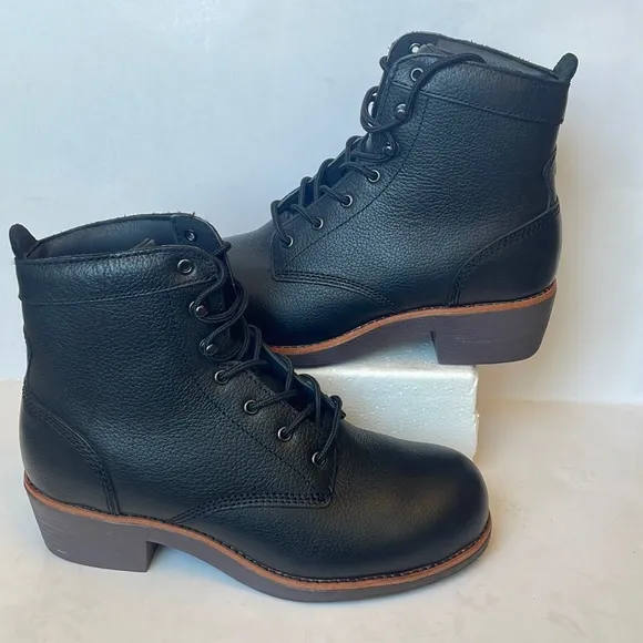 WORX by Red Wing Woman size 7 black leather lace up boot safety combat steel toe