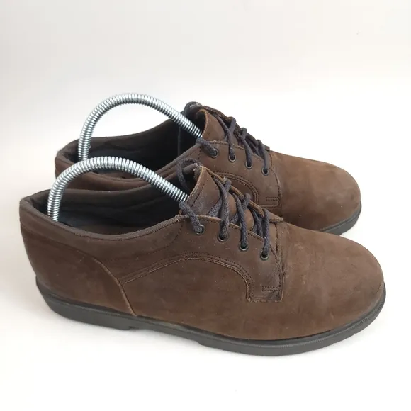 RED WING Women's Brown Leather Lace Up flat Shoes Size 8B 23831