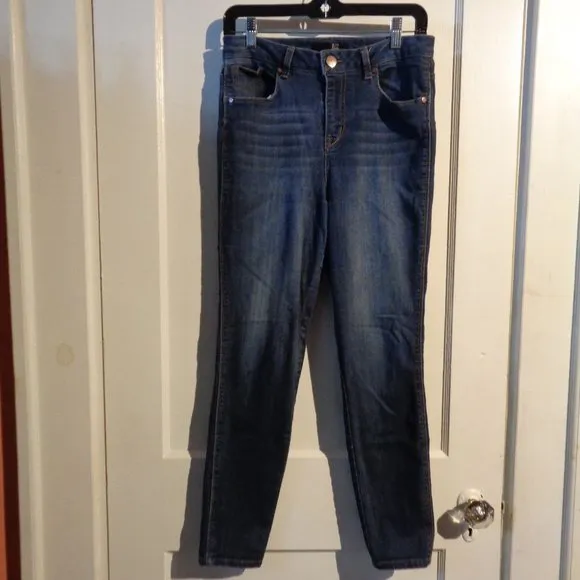 *4/$20 1822 Denim Skinny Jeans