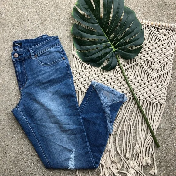 1822 Denim Frayed Distressed Jeans Size 10