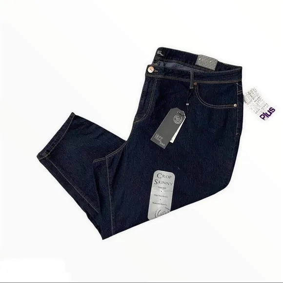 New 1822 Denim Dark Wash Crop Skinny Jeans Women’s Size 24W Plus Size
          
      NWT