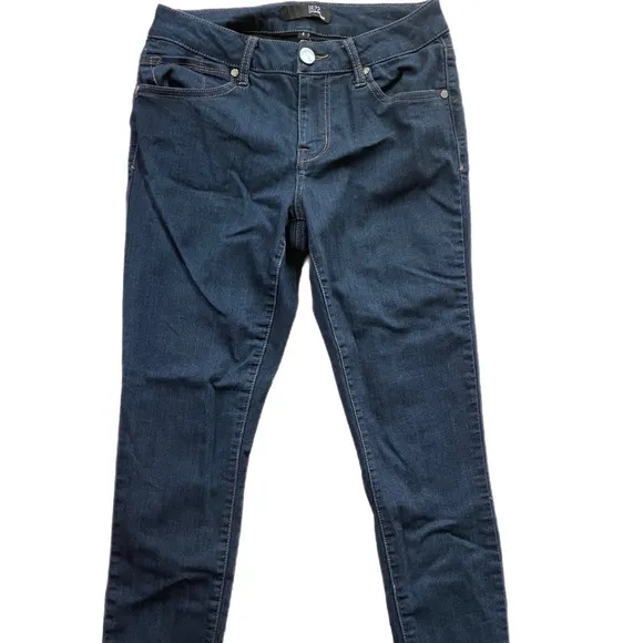 ❣️5/$50 1822 Denim Dark Wash skinny jeans size 4