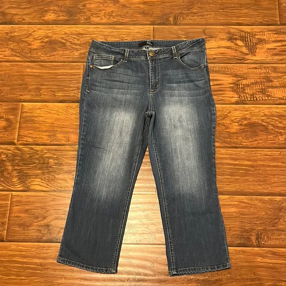 1822 women blue jeans