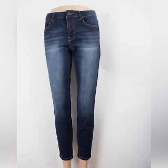 1822 brand size 14 denim jeans . Skinny ankle Great classic style, clean look .