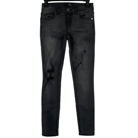 1822 Denim Distressed Ankle Skinny Jeans