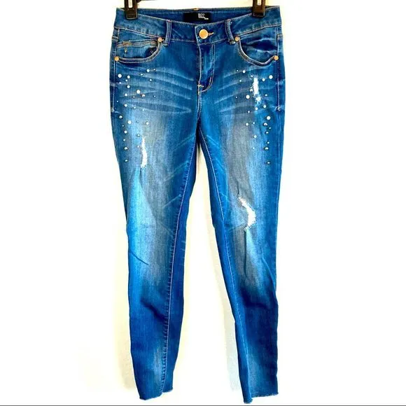 1822 Denim Distressed Raw Hem Jeans Embellished with Pearls Size 28