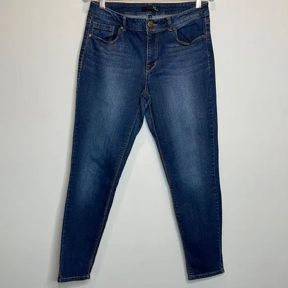1822 Denim Blue Jeans