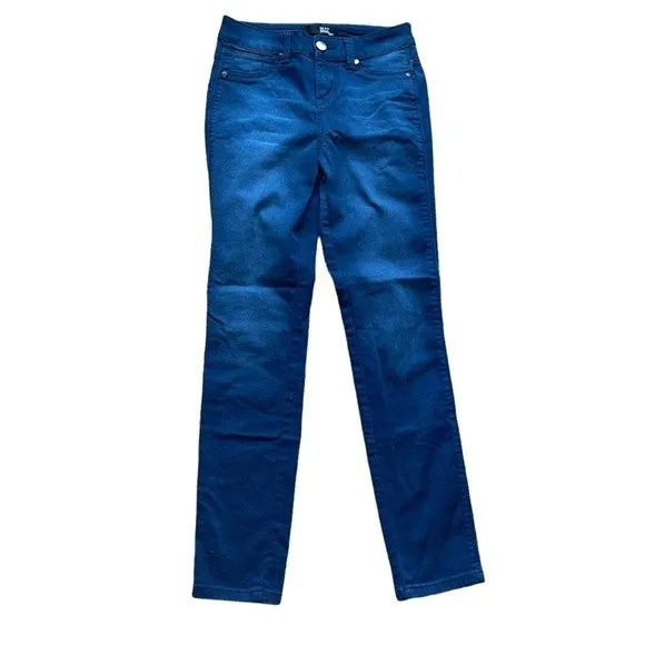 1822 Dark Wash Denim Jeans