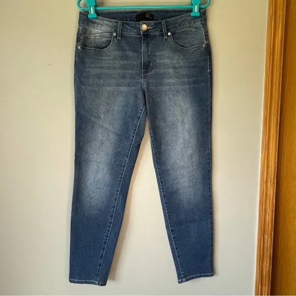 1822 Denim Light Wash Jegging Jean Size 12