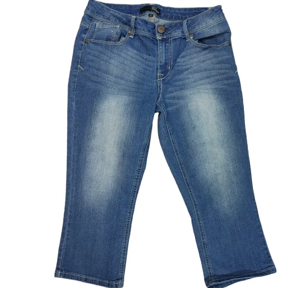 1822 Denim Capris Size 8