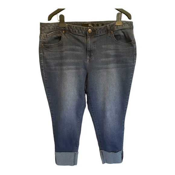 1822 Denim Women’s Taylor Plus Size Cuffed Blue Jeans