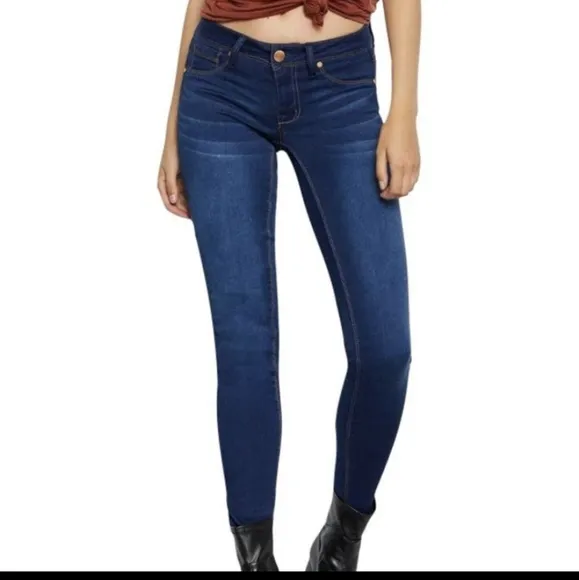 1822 Denim Nordstrom's High rise Dark Wash Adrianna  jeans 24 W