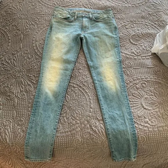6397 loose skinny jeans, style NA008. Size 28.