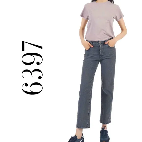 6397 BASIC RELAXED FIT JEAN IN GREY 24
          
      NWT