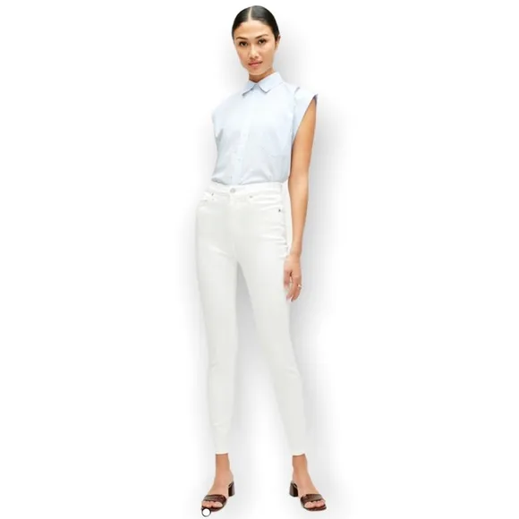 7 For all making woman’s HIGH WAIST ANKLE SKINNY IN LUXE WHITE Size 32
          
      NWT