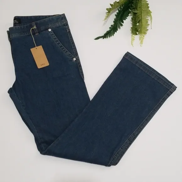 A.P.C. Dark Jean EVASE
          
      NWT