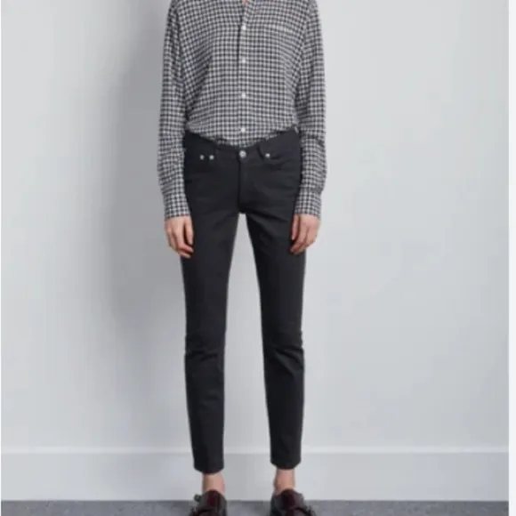 𝅺A.P.C. Jean Moulant