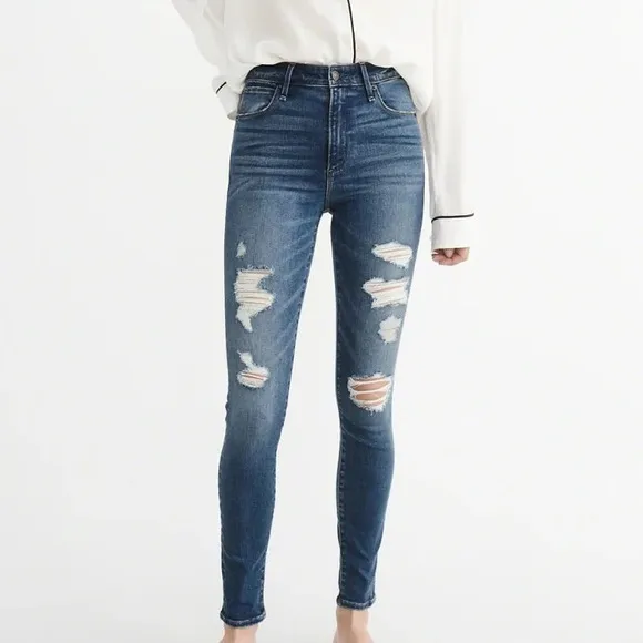Abercrombie & Fitch • Simone High Rise Super Skinny Jeans size 00 SHORT