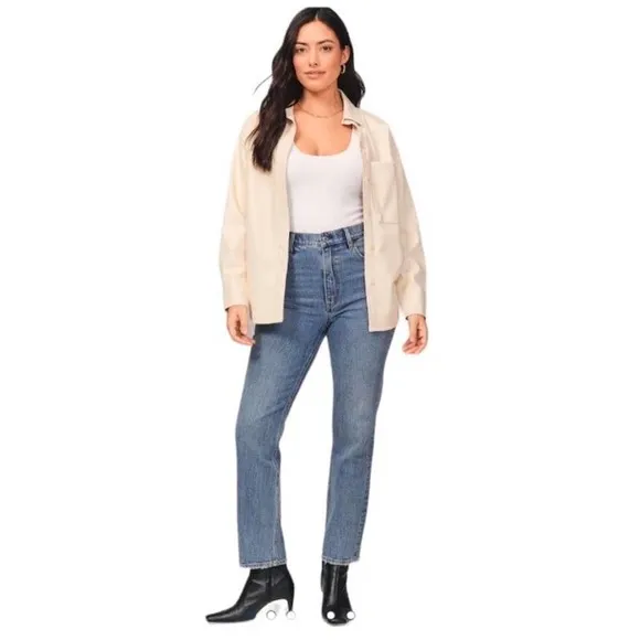 Abercrombie & Fitch The Ankle Straight Ultra High Rise Curve Love Jeans