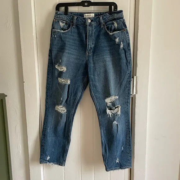 Abercrombie Curve Love High Rise Mom Jeans