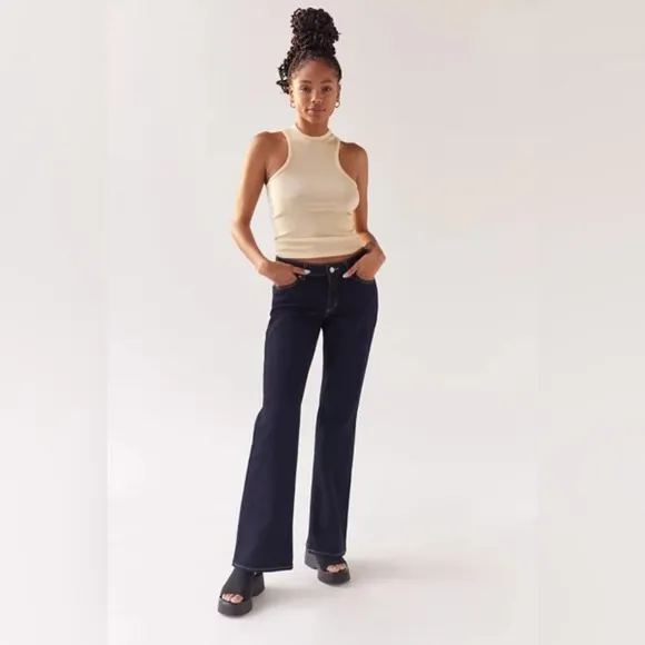 Abrand A 99 Low-Rise Bootcut Jean Indigo 24
          
      NWT