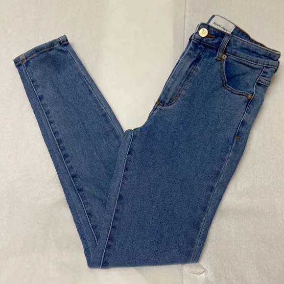 Abrand Jeans💛