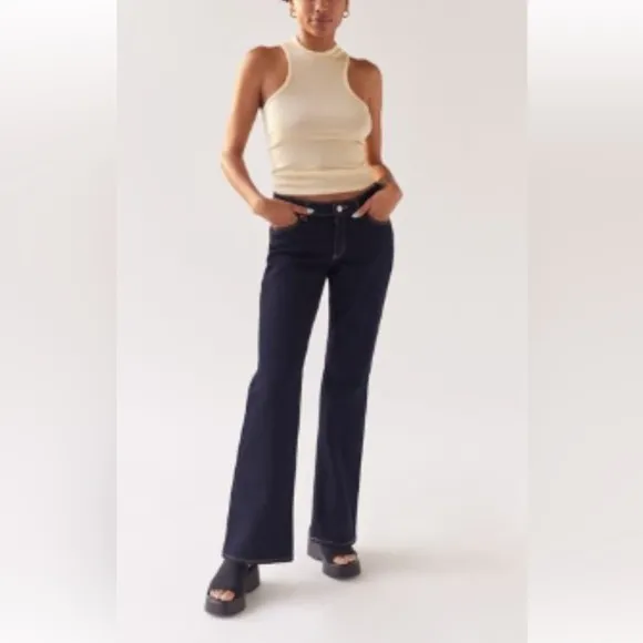 Urban Outfitters A brand A ‘99 low rise boot cut size 26
          
      NWT